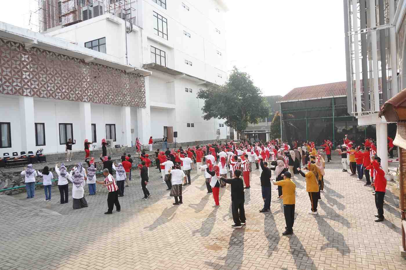 ../images/kegiatan/3213980.jpg