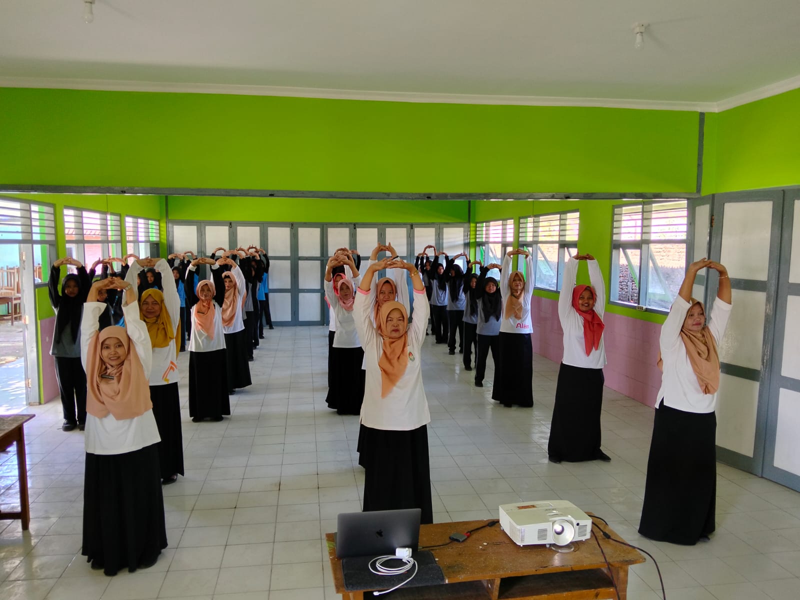 ../images/kegiatan/100406.jpg