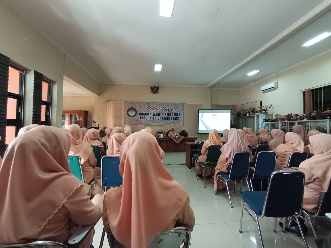 ../images/kegiatan/103915.jpg