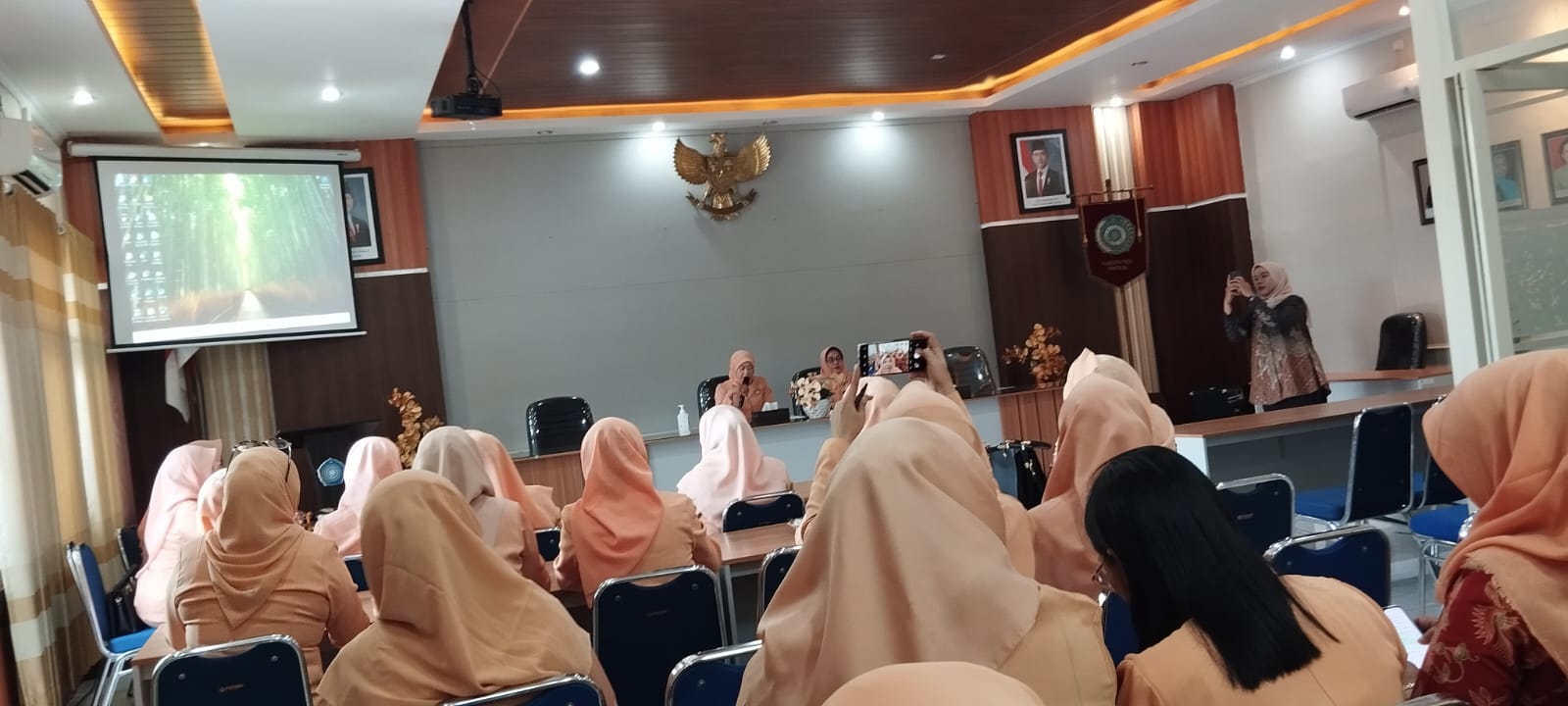 ../images/kegiatan/121570.jpg