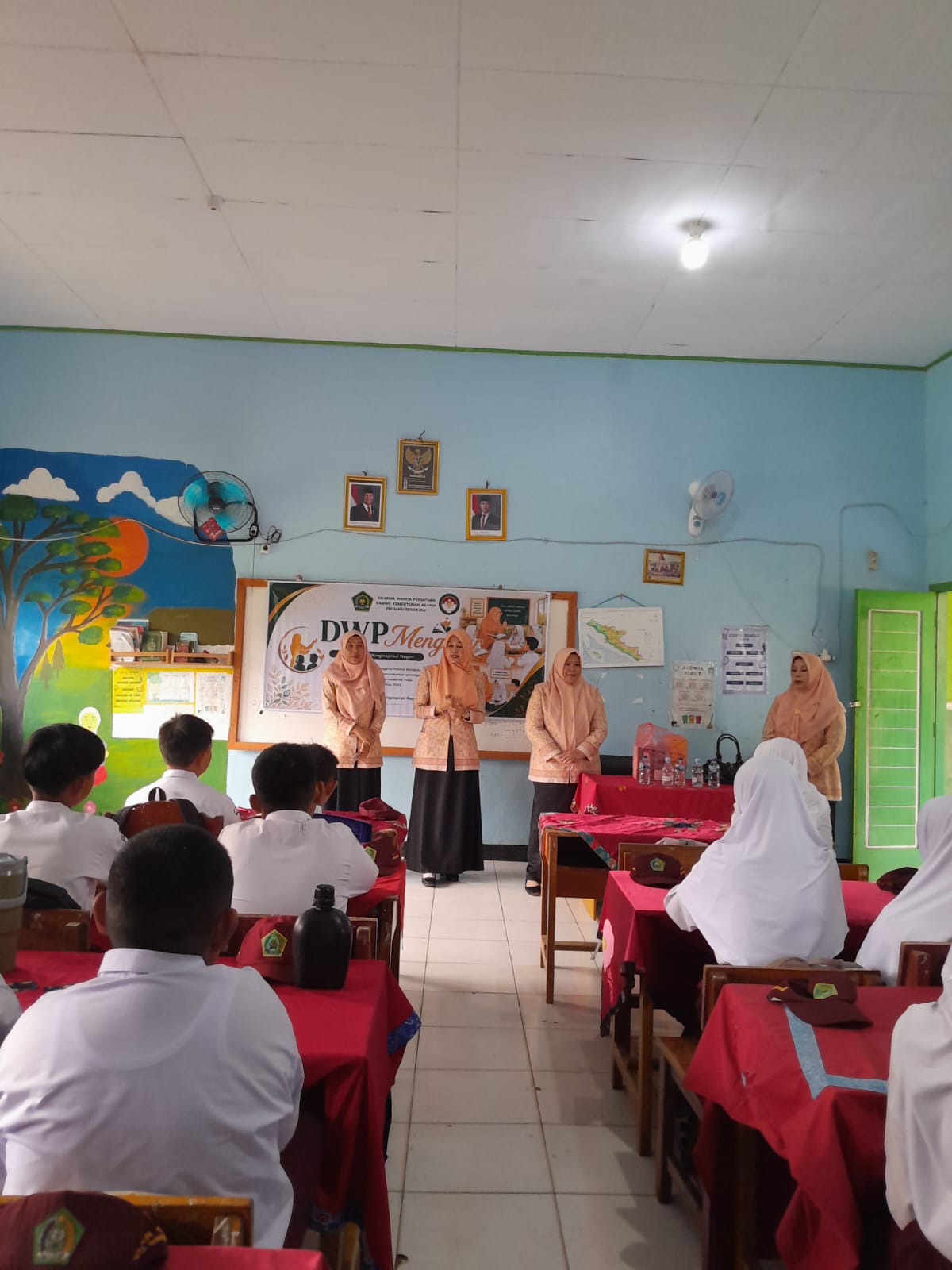 ../images/kegiatan/165997.jpg