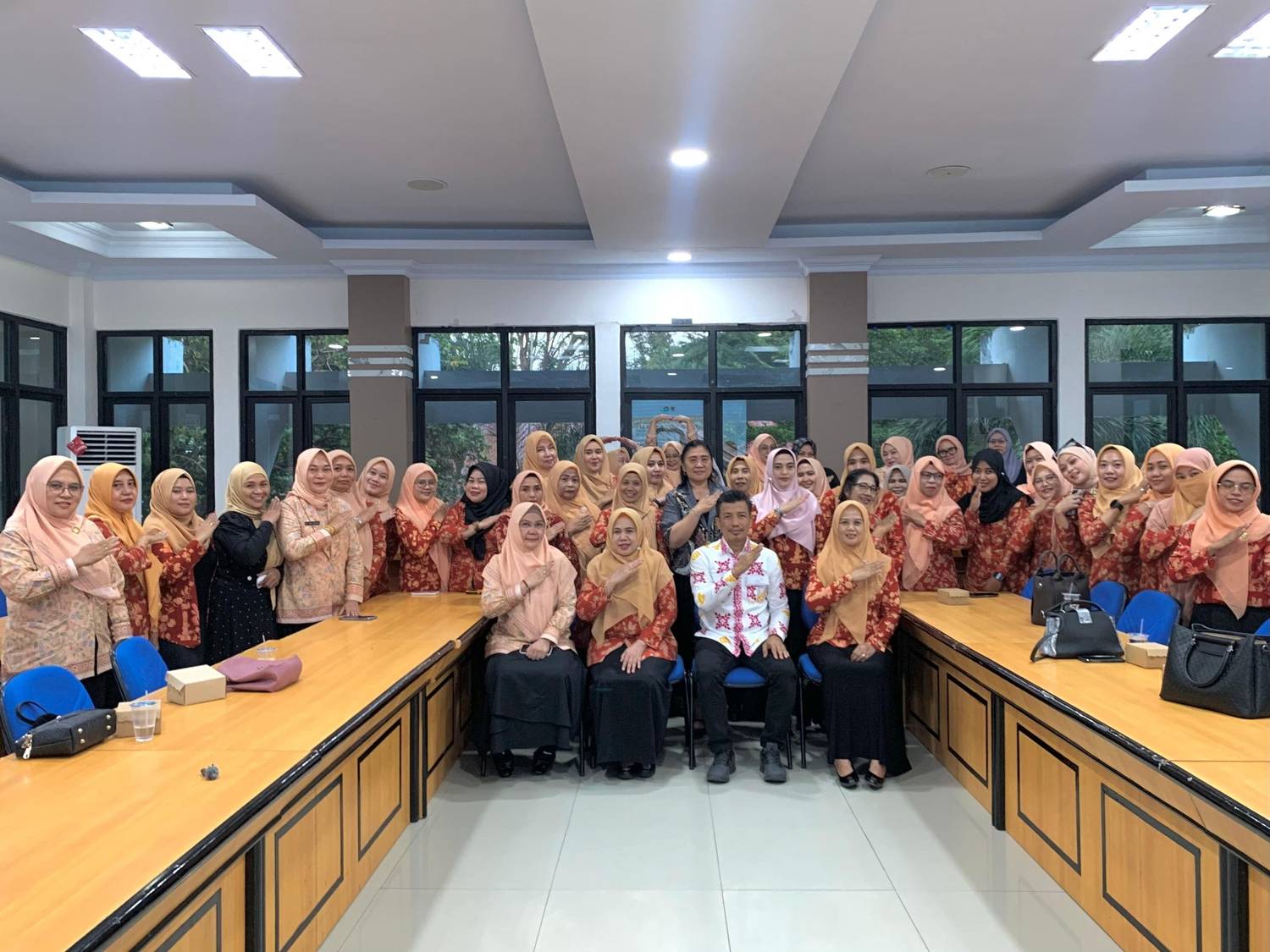 ../images/kegiatan/192359.jpg