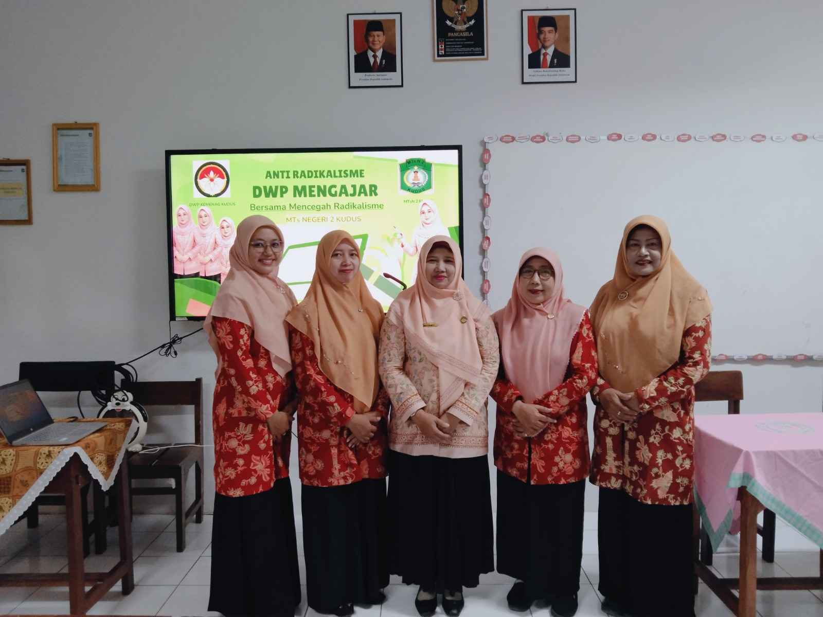 ../images/kegiatan/240199.jpg